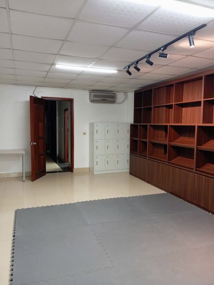 Văn phòng cho thuê Lê Đức Thọ Mỹ Đình 80,6m² giá 9,9 triệu - Không gian làm việc riêng biệt!