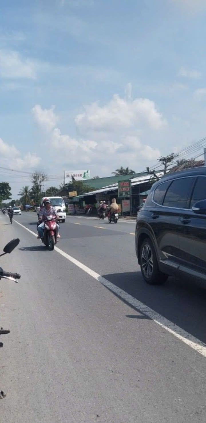 Bán mặt tiền FrontHouse đường tỉnh lộ 882, Huyện Mỏ Cày Bắc, 4000m² giá 4 tỷ - Đầu tư sinh lời ngay!