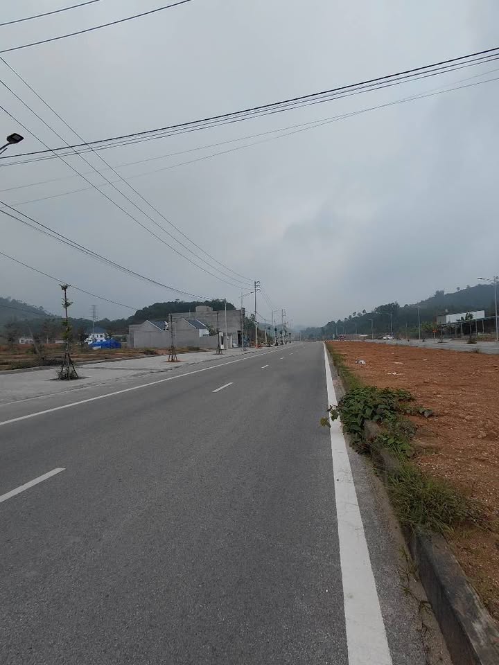 Đất nền 160m² đường Nguyễn Tất Thành, Yên Bái - Đầu tư sinh lời ngay!