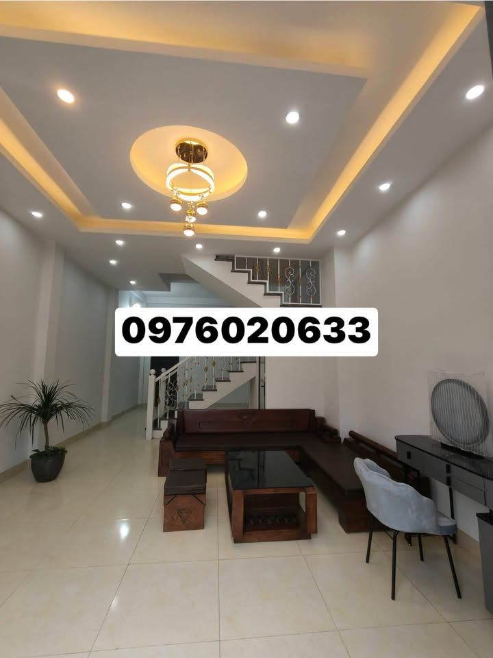 Nhà 3 tầng tại Ngõ Pàn Pè, TP. Lạng Sơn, 95m² giá 2.4 tỷ - Chính chủ thương lượng