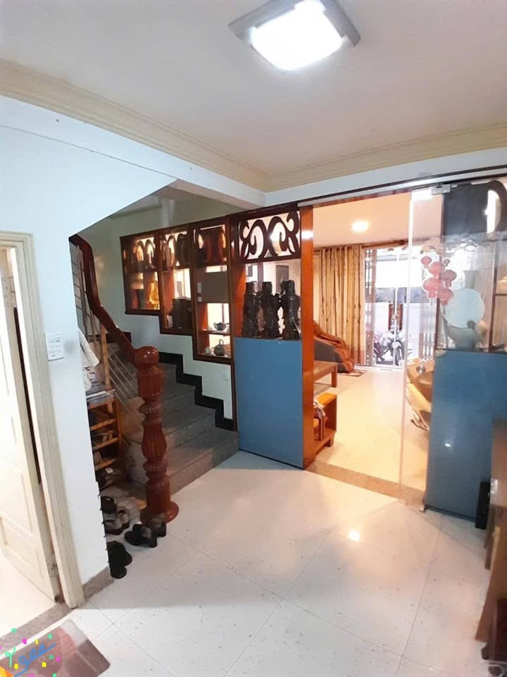 Nhà mặt tiền Đinh Tiên Hoàng, Hải Châu 111m² giá 10.9 tỷ - Cơ hội đầu tư sinh lời!