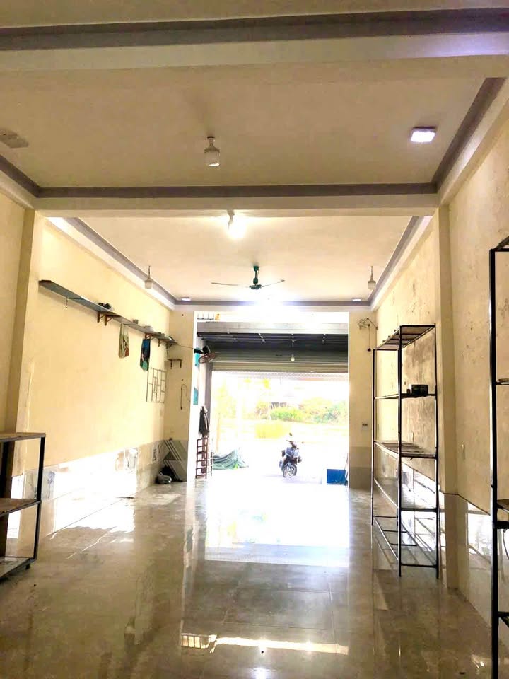 Cho thuê nhà mặt tiền KQH Hương Sơ, Huế 200m² chỉ 5 triệu - Kinh doanh thuận lợi!