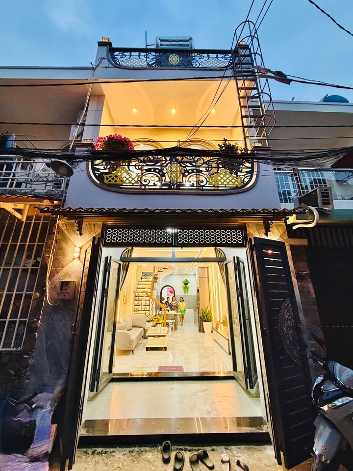 Nhà đẹp Phạm Văn Chiêu, Gò Vấp 48m² giá 5.98 tỷ - Còn bớt!