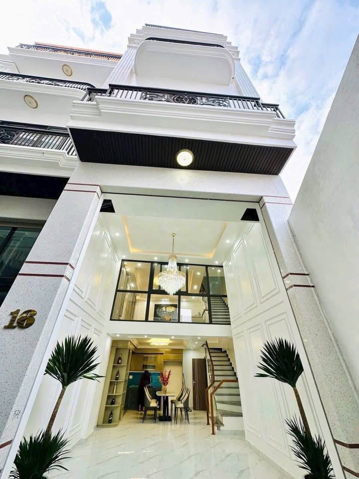 Nhà đẹp mặt ngõ Hồ Sen, Quận Lê Chân, 180m² giá 4.85 tỷ - Không thể bỏ lỡ!