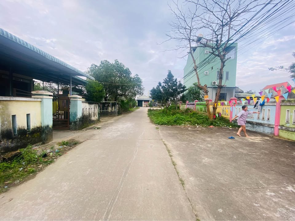 Nhà phố Điện Thắng Bắc 150m² giá 1.7 tỷ - Đầu tư sinh lời ngay lập tức!