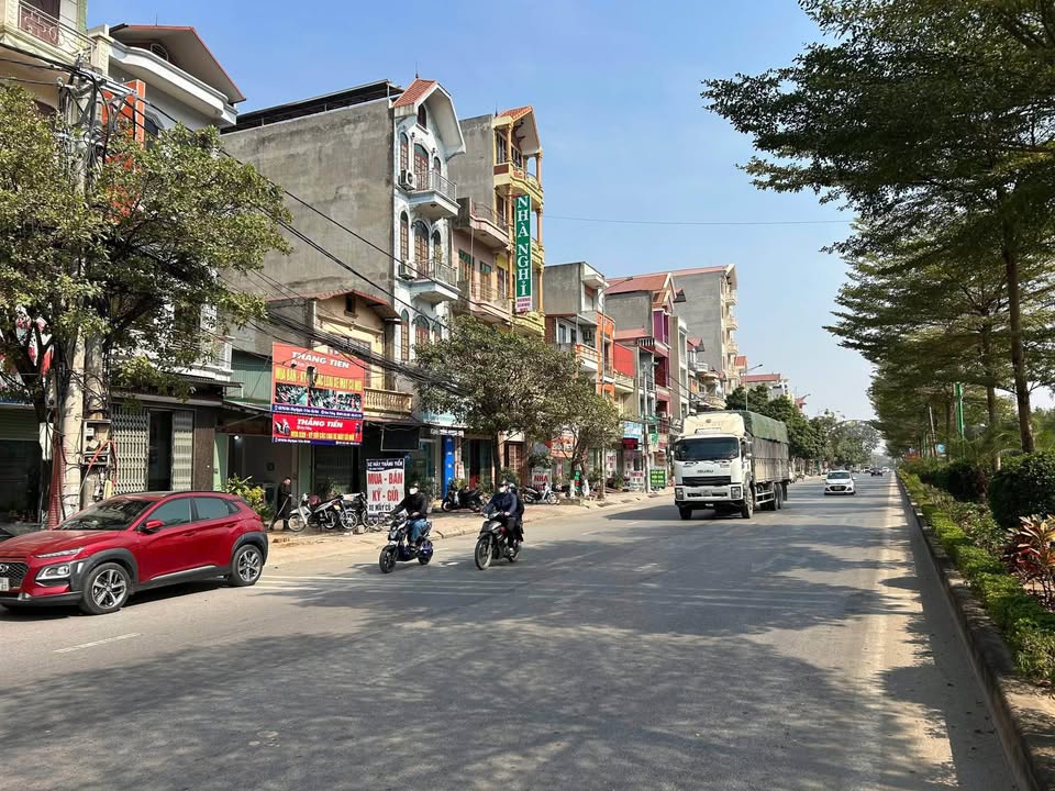 Nhà 3 tầng kinh doanh mặt phố Minh Khai 69m² giá nhỉnh 8 tỷ - Đầu tư sinh lời cao!