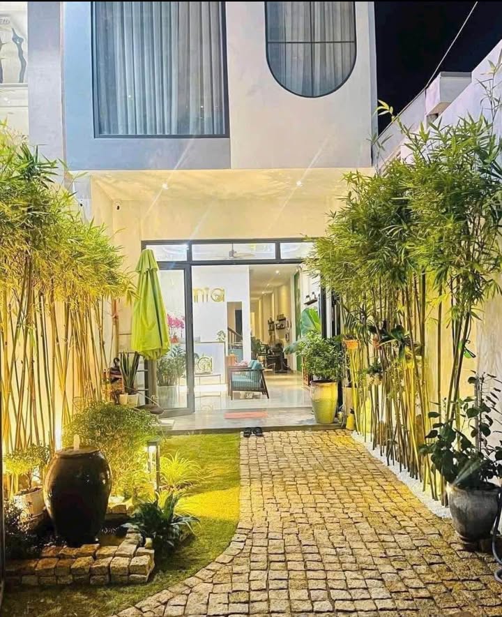 Cho thuê nhà hẻm Hùng Vương, Lộc Thọ, Nha Trang 106.4m² - Vị trí đắc địa cho spa, văn phòng