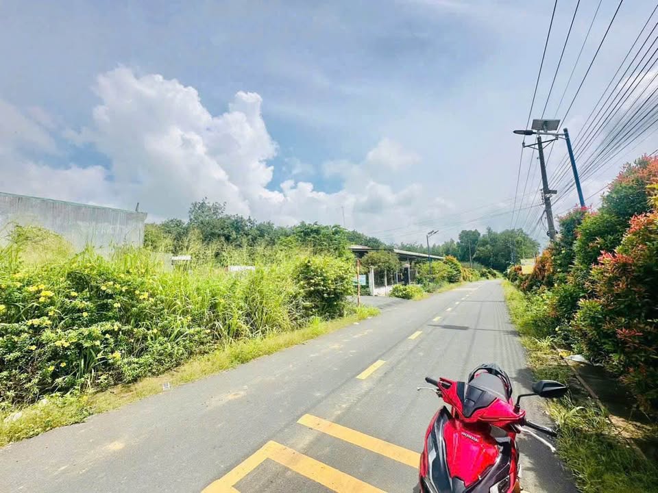 Bán Lô Đất Mặt Tiền Đường Đa Lộc, Huyện Vĩnh Cửu, 100m² - Giá Tốt Chỉ 1.35 Tỷ!