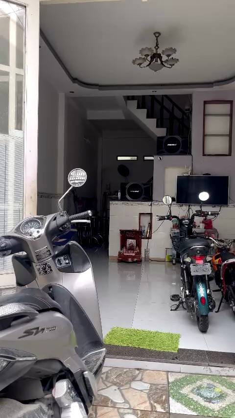 Nhà bán tại Trung Mỹ Tây 46m² giá 3.9 tỷ - Hẻm xe hơi sát Nguyễn Ảnh Thủ!