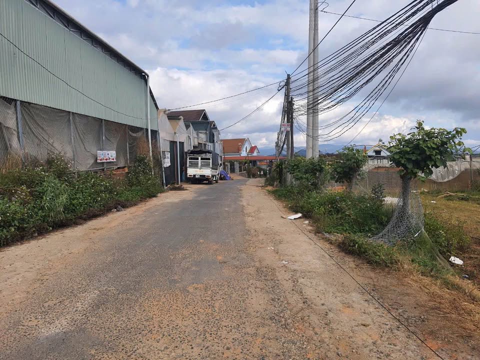 Đất nền 5365m² mặt tiền Huỳnh Tấn Phát giá 85 tỷ - Cơ hội đầu tư hấp dẫn!