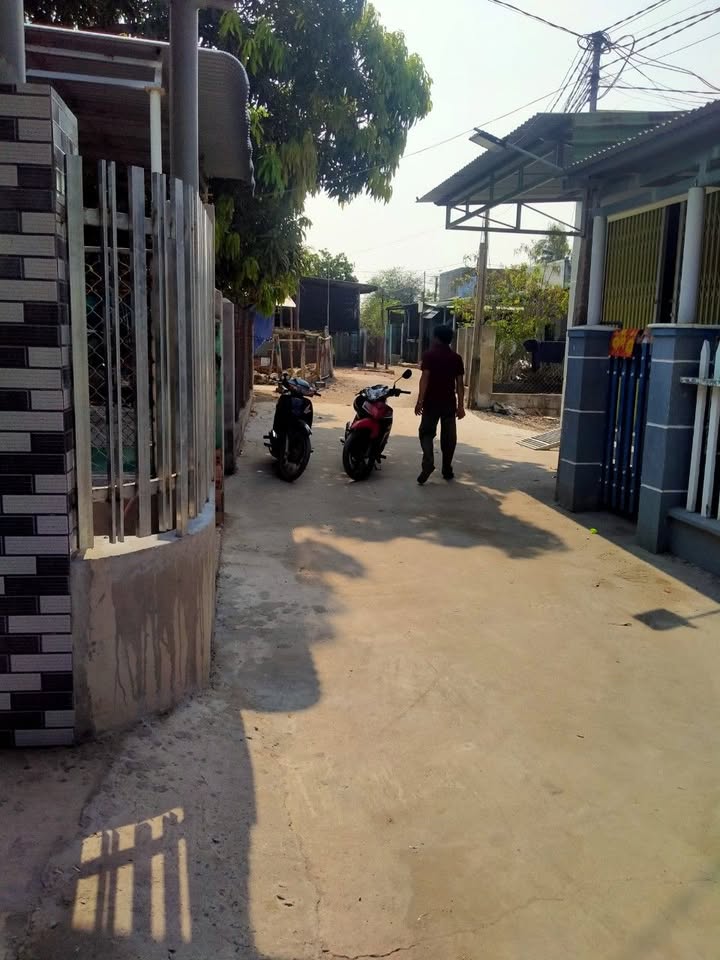 Đất nền góc 2 mặt tiền TDP Mỹ Ca Cam Nghĩa 100m² giá chỉ 1 tỷ - Đầu tư sinh lời ngay!