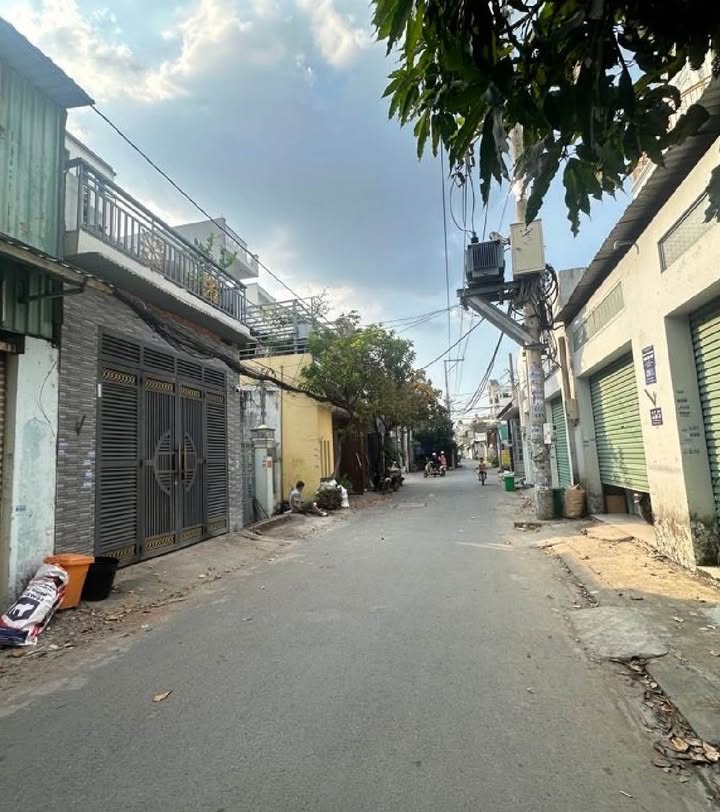 Đất mặt tiền Tân Thới Hiệp 110m² giá 6.x tỷ - Kinh doanh sầm uất!