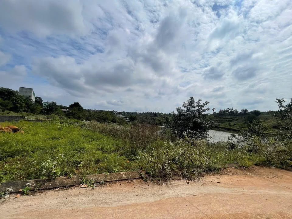 Đất thổ cư 125m² tại Ymoan, Buôn Ma Thuột - Giá chỉ 1.65 tỷ, view hồ Ea Ko!