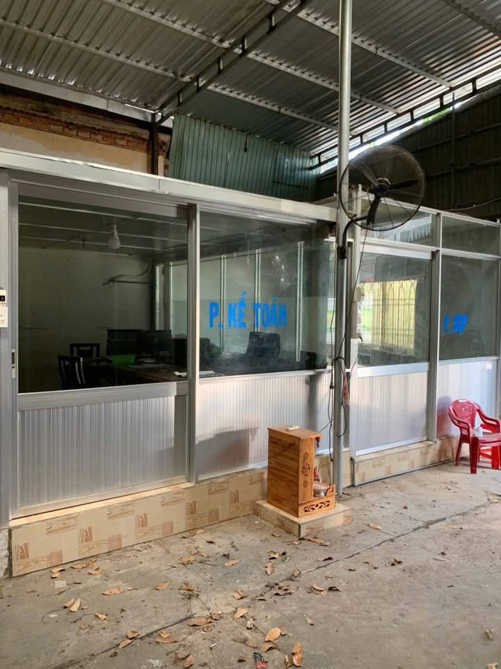 Kho cho thuê mặt tiền Trần Quang Diệu, Phan Thiết 200m² - Giá chỉ 9 triệu/tháng!