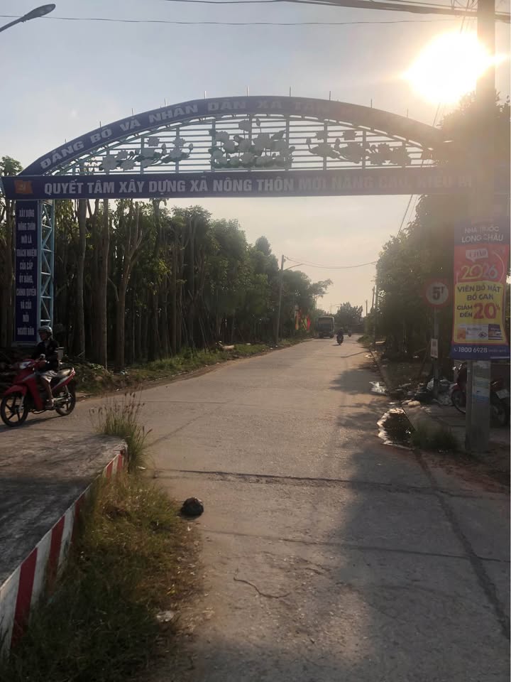 Nhà mái thái Tân Khánh Trung 240m² giá 1.35 tỷ - Sẵn sàng vào ở ngay!