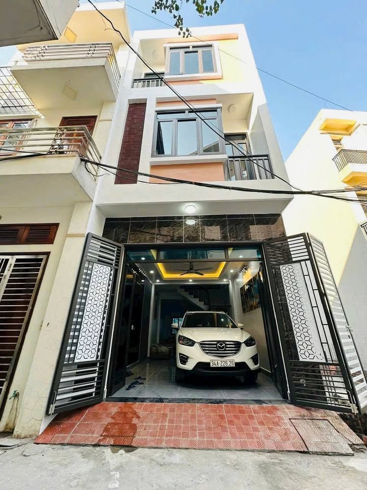 Nhà 3 tầng ngõ phố Vũ Hựu 50.2m² giá 3.6 tỷ - Thiết kế hiện đại, tiện nghi