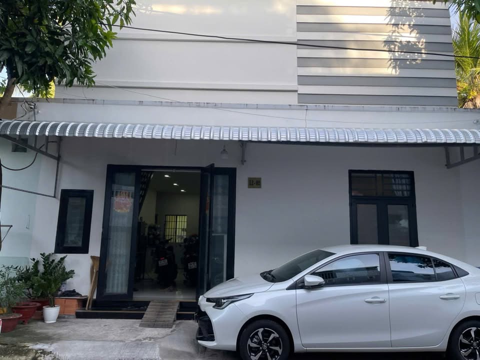 Nhà trệt lầu 90 Nguyễn Bỉnh Khiêm, Phường Vĩnh Quang, Rạch Giá 75.46m² - Chỉ 1.35 tỷ, ô tô vào tận nơi!