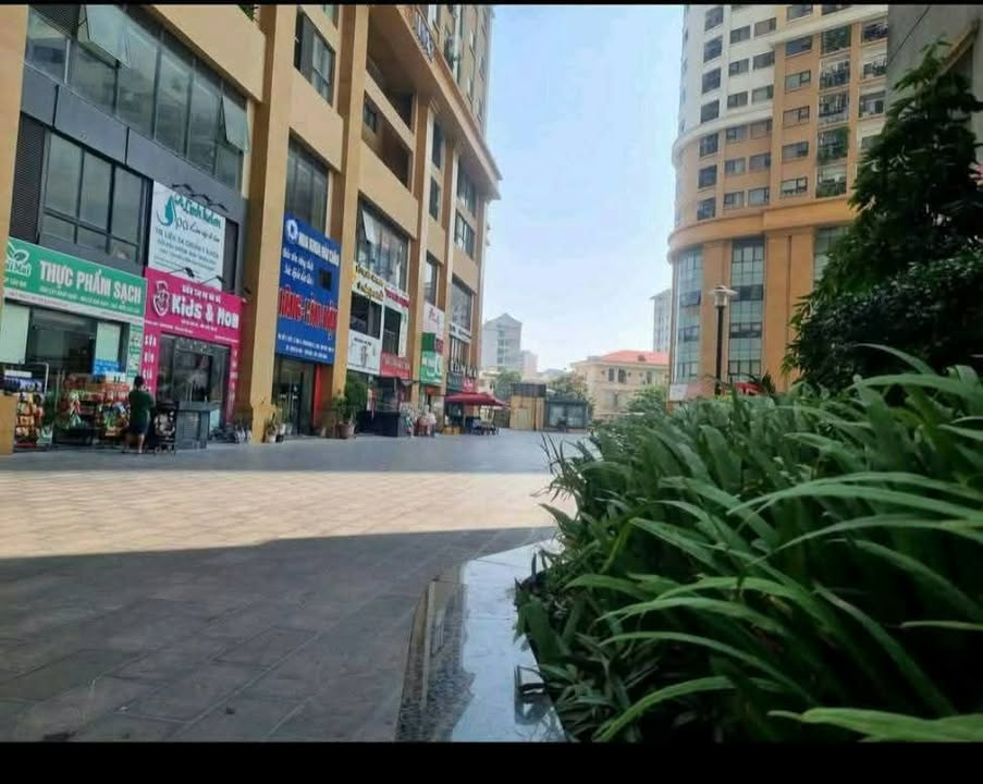 Shophouse Vinaconex 2 Đại Kim 150m² giá 13.8 tỷ - Vị trí kinh doanh đắc địa!