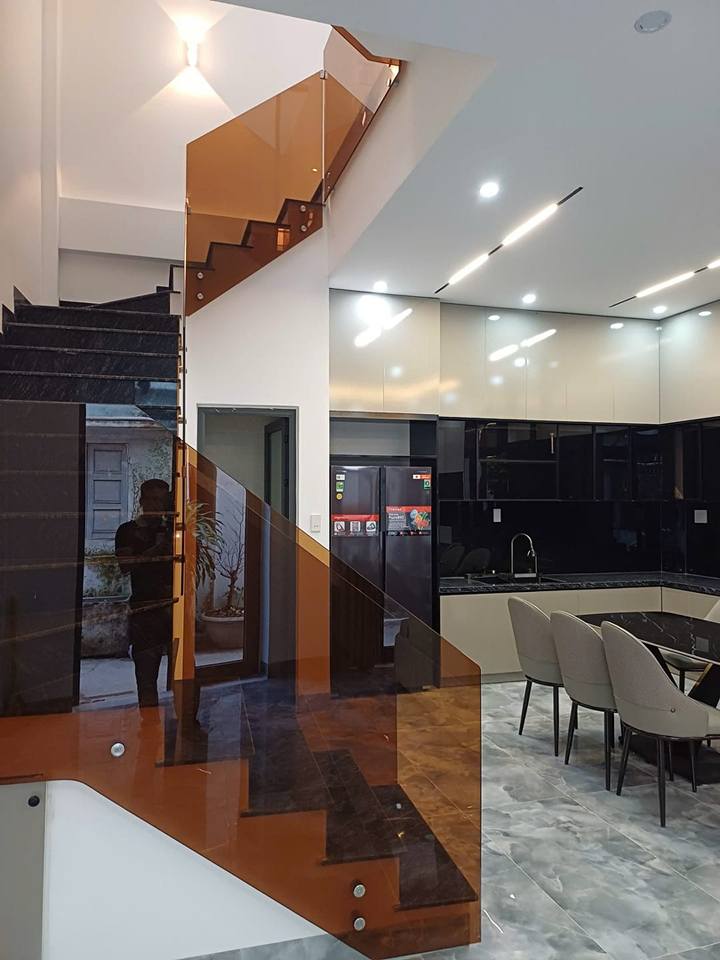 Nhà 3 Tầng Mới Xây Trần Cao Vân 50m² giá 5.1 tỷ - Full Nội Thất, Gần Biển!