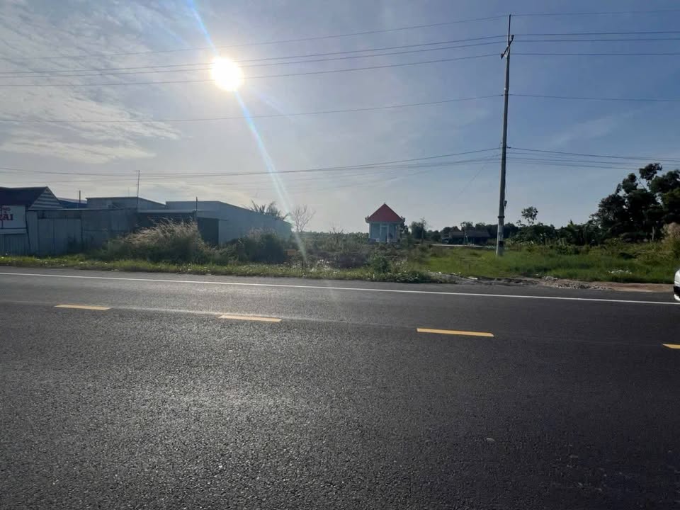 Đất mặt tiền Xuyên Á, xã Hồ Thị Kỷ 153m² - Full thổ cư, giá thương lượng hấp dẫn!