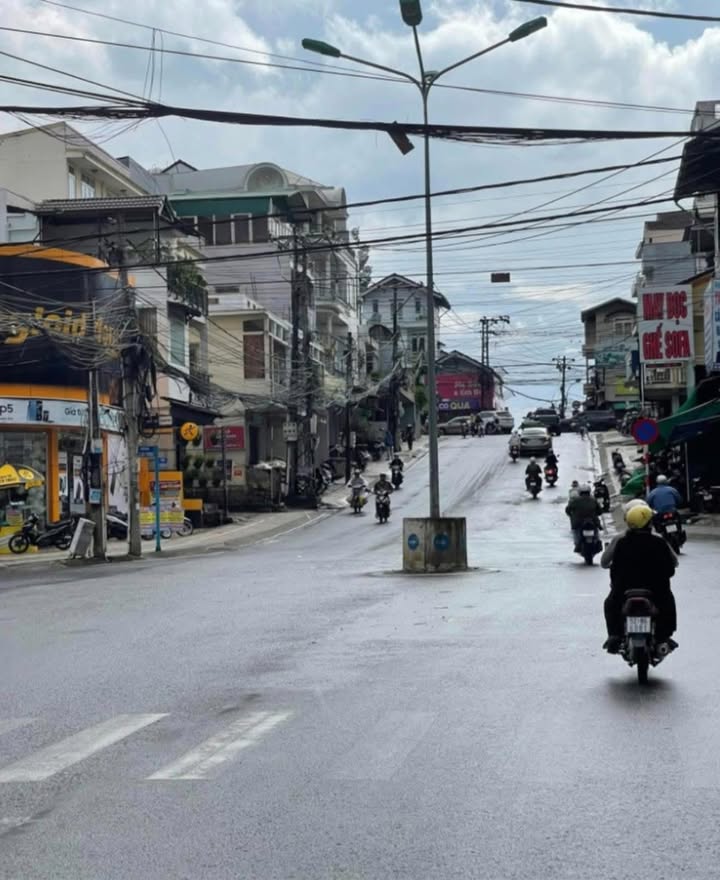 Nhà mặt tiền đường Hai Bà Trưng, Đà Lạt 70m² giá 12.5 tỷ - Kinh doanh sầm uất!