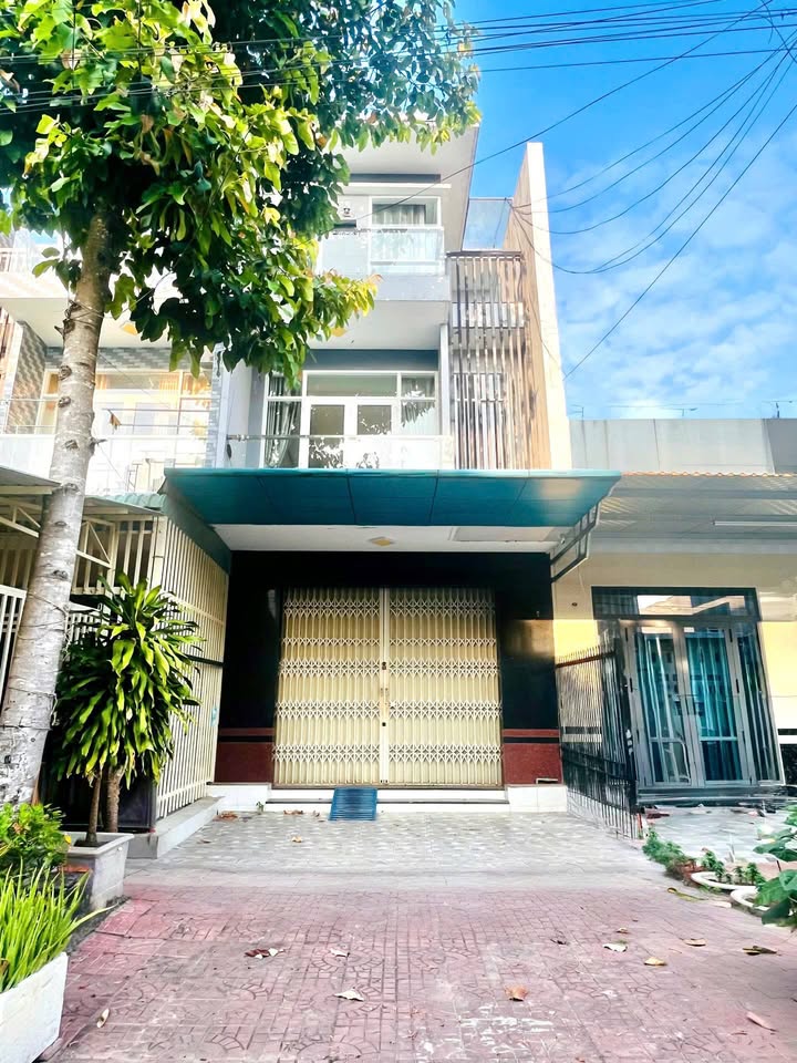 Nhà cho thuê tại Khu DC 586, Quận Cái Răng, 125m² - Gần chợ, thích hợp mở văn phòng hoặc ở gia đình!