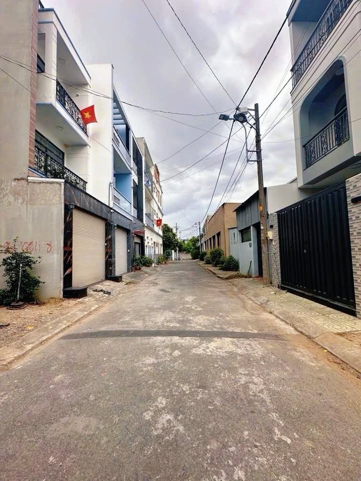 Đất nền Thủ Đức 68m² giá chỉ hơn 4 tỷ - Vị trí đắc địa, tiện ích đầy đủ!