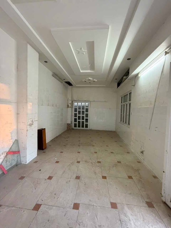 Nhà mặt tiền KDC Bình Hưng, Bình Chánh 85m² giá 10.9 tỷ - Căn góc đẹp, thương lượng ngay!