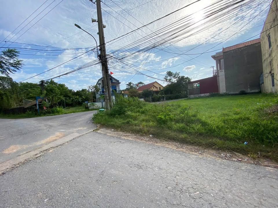 Đất 2 mặt tiền đẹp Lộc Ninh, Đồng Hới 212,7m² giá 3,6 tỷ - Cơ hội đầu tư sinh lời!