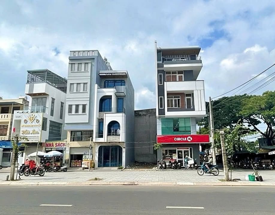 Đất mặt tiền Bùi Thiện Ngộ, Vũng Tàu 55m² giá 9.99 tỷ - Vị trí đắc địa ngay chợ!