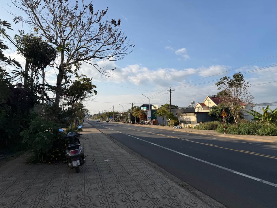 Đất thổ cư mặt tiền Quốc lộ 20 - Lộc An - Bảo Lâm 300m² giá 8.3 tỷ - Tiềm năng kinh doanh lớn!