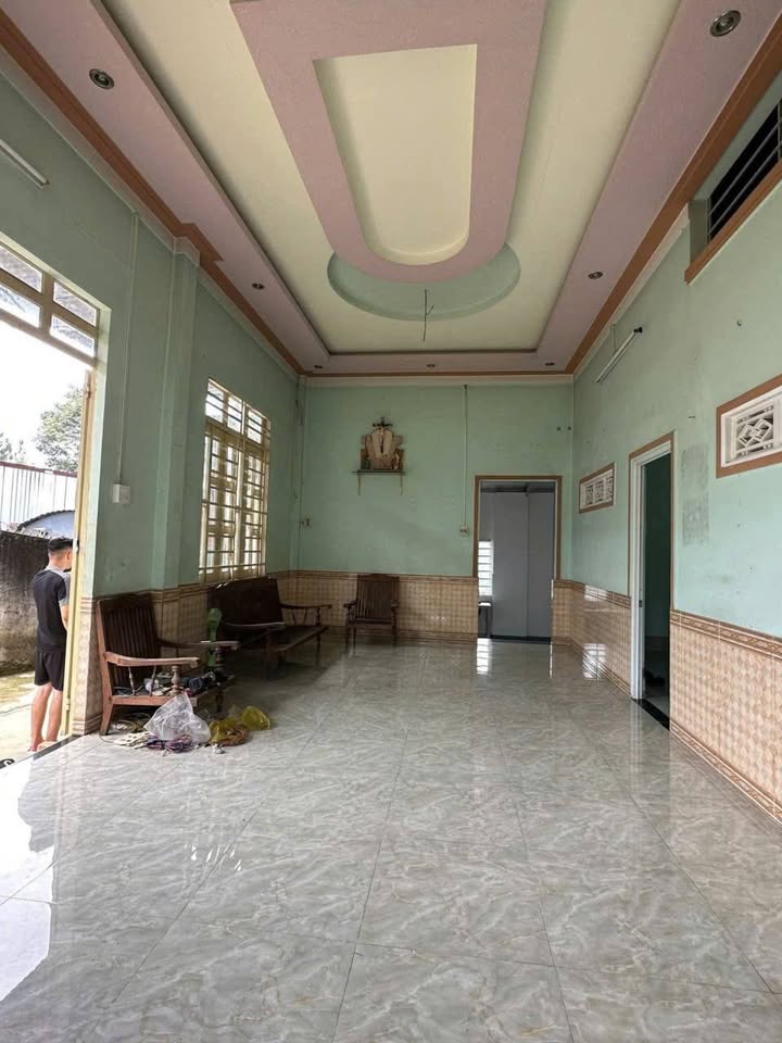 Nhà nguyên căn cho thuê Phường 1 Bảo Lộc 2PN giá 3.5 triệu - Gần trung tâm tiện ích!