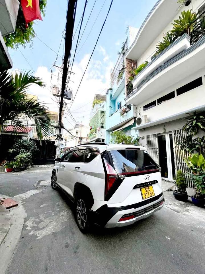 Nhà 2 tầng Lũy Bán Bích 72m² giá 9 tỷ - Đường xe hơi, thuận tiện giao thông!