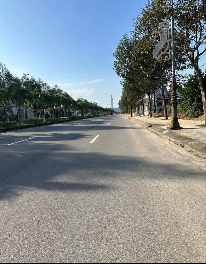 Đất nền Hoàng Sa, Tịnh Sơn, 112m² giá 2 tỷ - Vị trí đắc địa cho đầu tư!