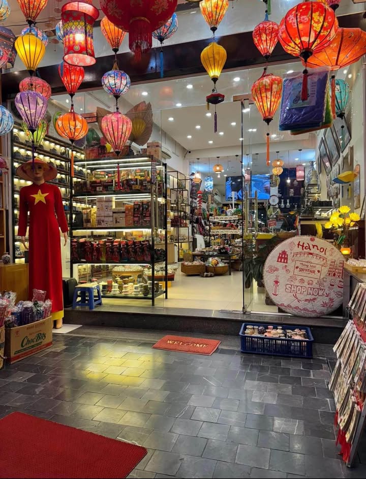 Mặt bằng kinh doanh Hàng Đào 66m² giá thỏa thuận - Vị trí đắc địa, lưu lượng khách lớn