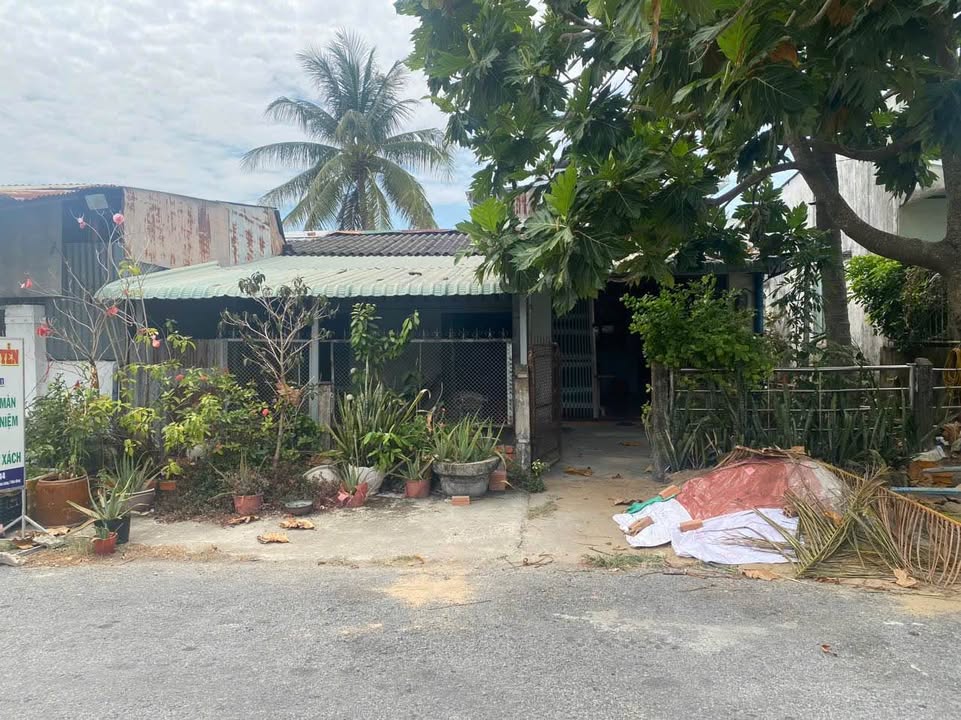 Bán nhà mặt tiền Nguyễn Cư Trinh, Kiên Lương 129m² - Sổ hồng chính chủ, giá 1.65 tỷ!