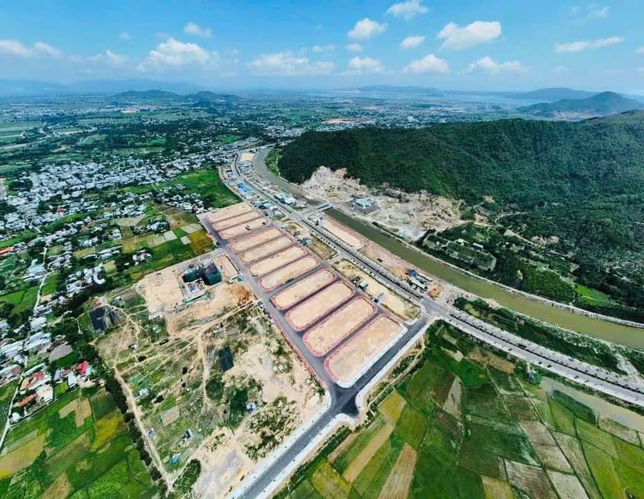 Đất nền Khu đô thị mới Long Vân Quy Nhơn 100m² giá 2 tỷ - Đầu tư sinh lời ngay!