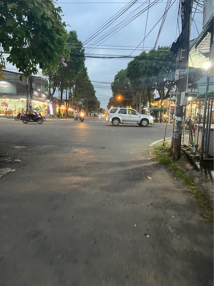 Đất thổ cư 150m² tại Tân Phú, Đồng Xoài - Giá chỉ 1.4 tỷ, thương lượng ngay!