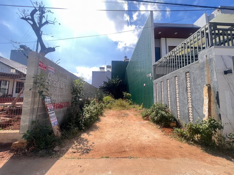 Đất thổ cư 130 Y Moan - Buôn Ma Thuột 115m² giá 3.35 tỷ - Vị trí đắc địa, tiện ích đầy đủ!