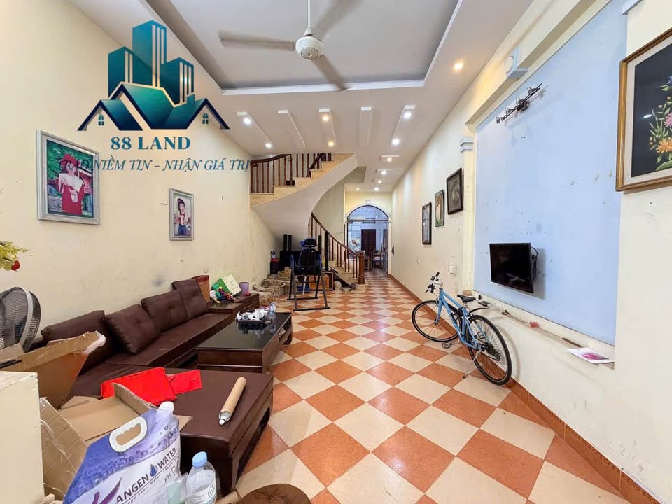 Nhà bán đường Đào Sư Tích, Bắc Giang 85m² giá 10 tỷ - Chính chủ, sổ đỏ cầm tay!