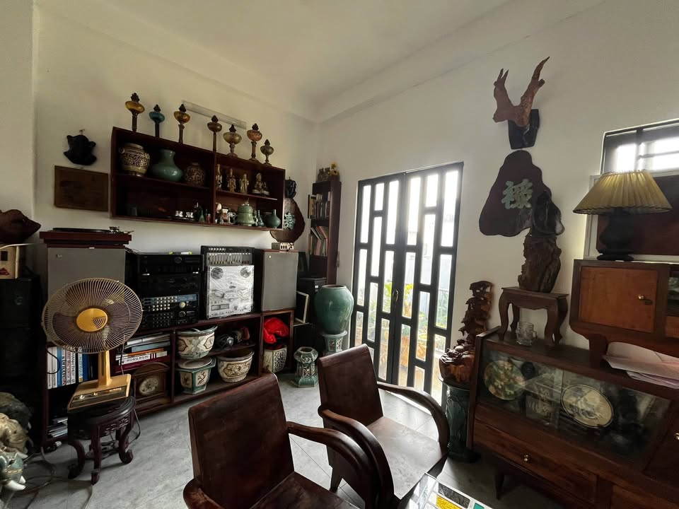 Nhà 3 tầng hẻm Nguyễn Duy Trinh 52m² giá 4.9 tỷ - Ô tô đỗ cửa ngày đêm!