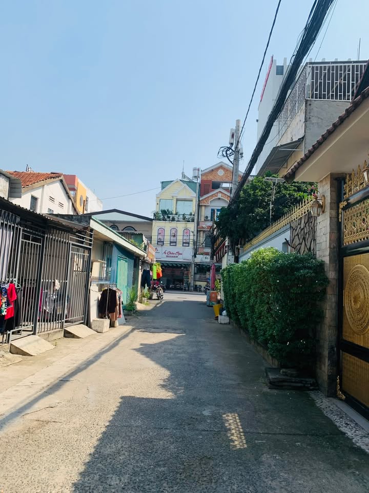 Đất Hiệp Bình Phước 105m² giá 6.5 tỷ - Bán gấp nhà kiên cố 3 phòng ngủ!