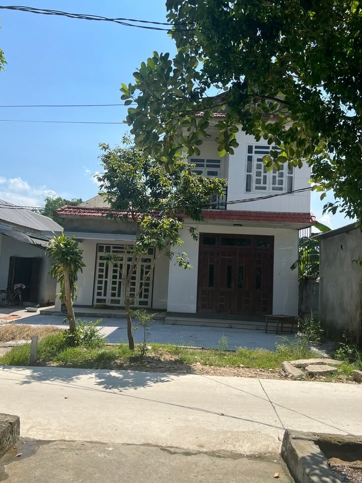 Nhà nguyên căn 3 phòng ngủ tại Hương Long, Huế - Giá chỉ 2.3 triệu/tháng!