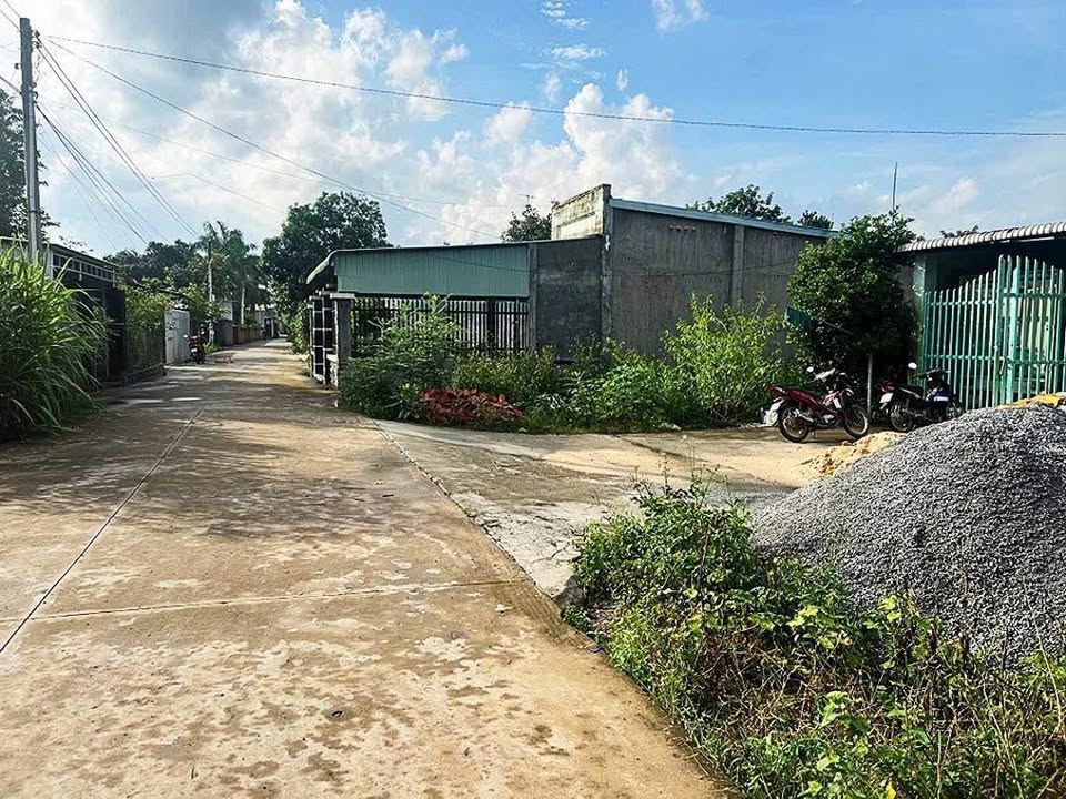 Đất thổ cư 406m² tại Vĩnh Hoà, Phú Giáo giá chỉ 1.9 tỷ - Đường thông xe hơi!