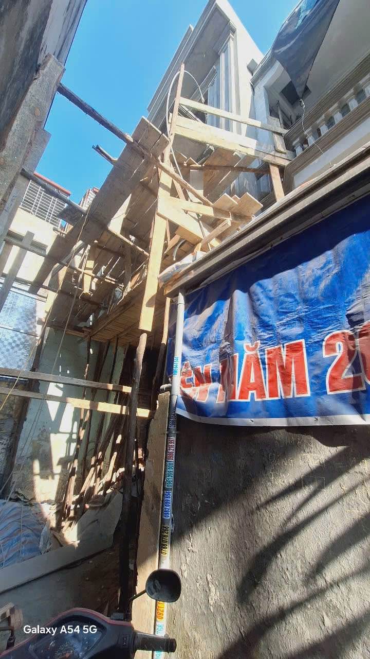 Nhà riêng 161 Thiên Lôi 64.5m² giá 3.95 tỷ - Sân cổng riêng, hoàn thiện đẹp!