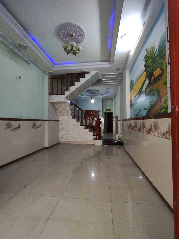 Nhà mặt tiền Phường Dĩ An 90m² - Thích hợp kinh doanh, cho thuê ngay!