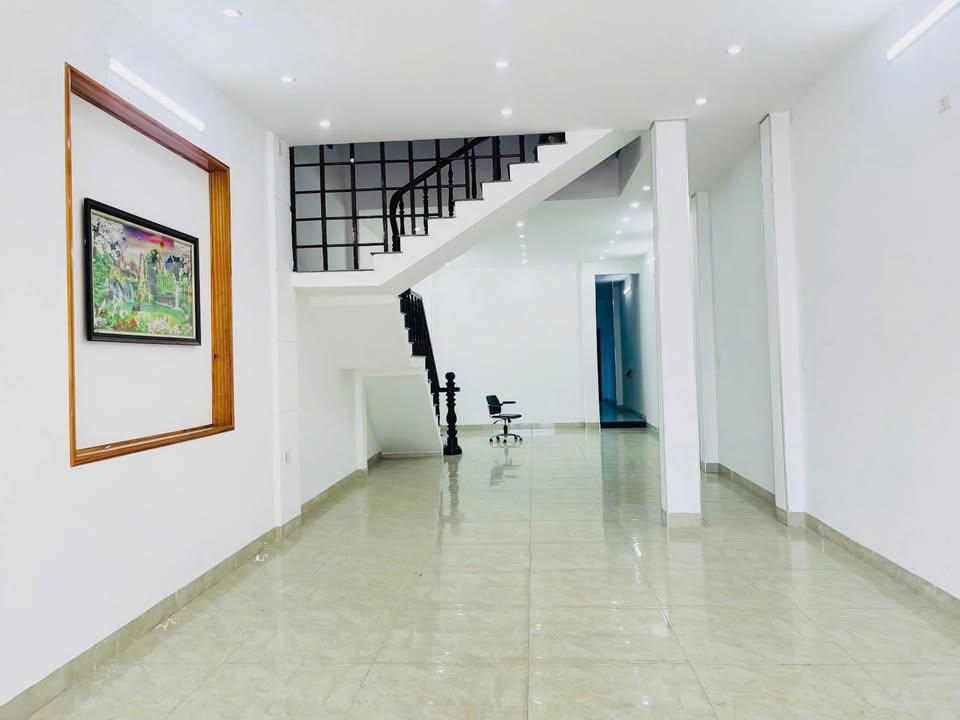 Nhà mặt tiền Lê Văn Hiến Đà Nẵng 155m² giá 11 tỷ - Đầu tư sinh lời ngay!