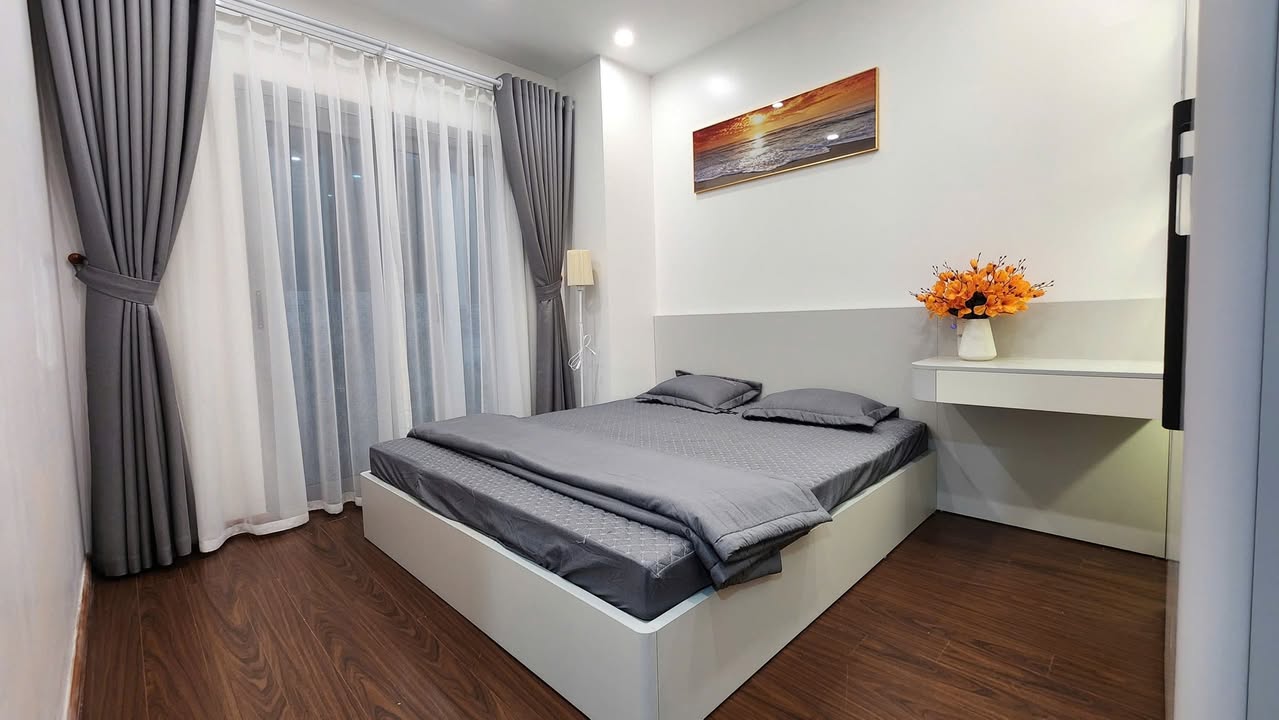 Căn hộ dịch vụ mới Nguyễn Ngọc Vũ, Cầu Giấy - Full nội thất, giá thỏa thuận!