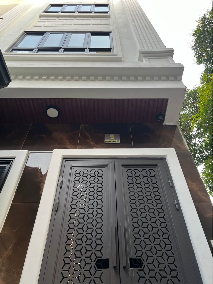 Nhà 5 tầng Mễ Trì 39m² giá 9 tỷ - Ô tô đỗ cổng, full nội thất!