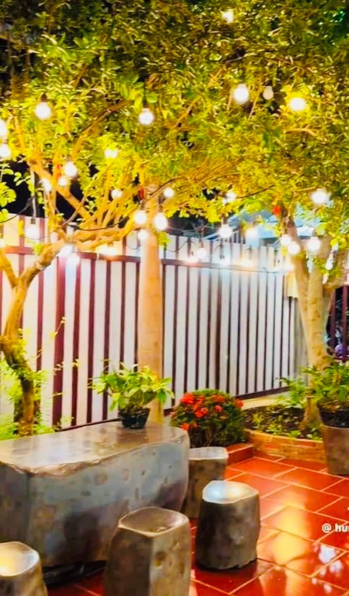 Nhà đẹp Bảo Lộc 253m² giá 4.85 tỷ - Sân vườn rộng rãi, không gian xanh lý tưởng!